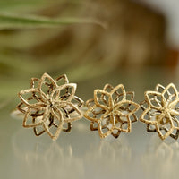 earring stud size - m & p